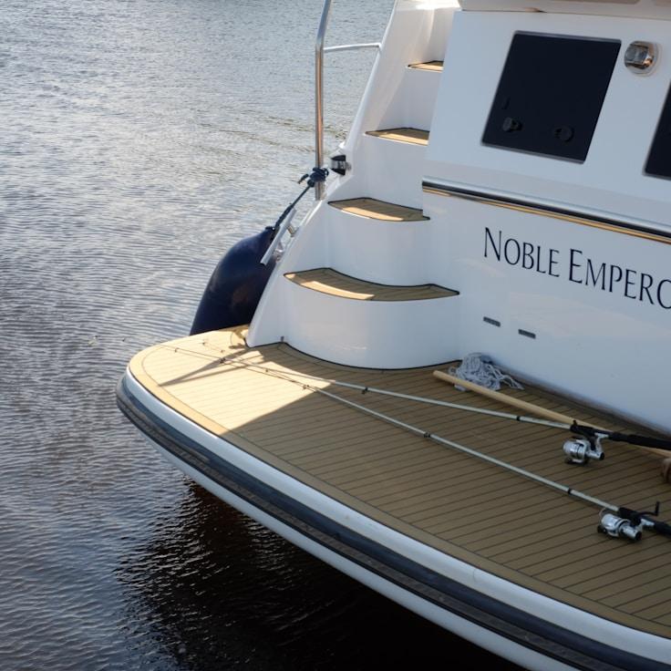 Marine leisure activities